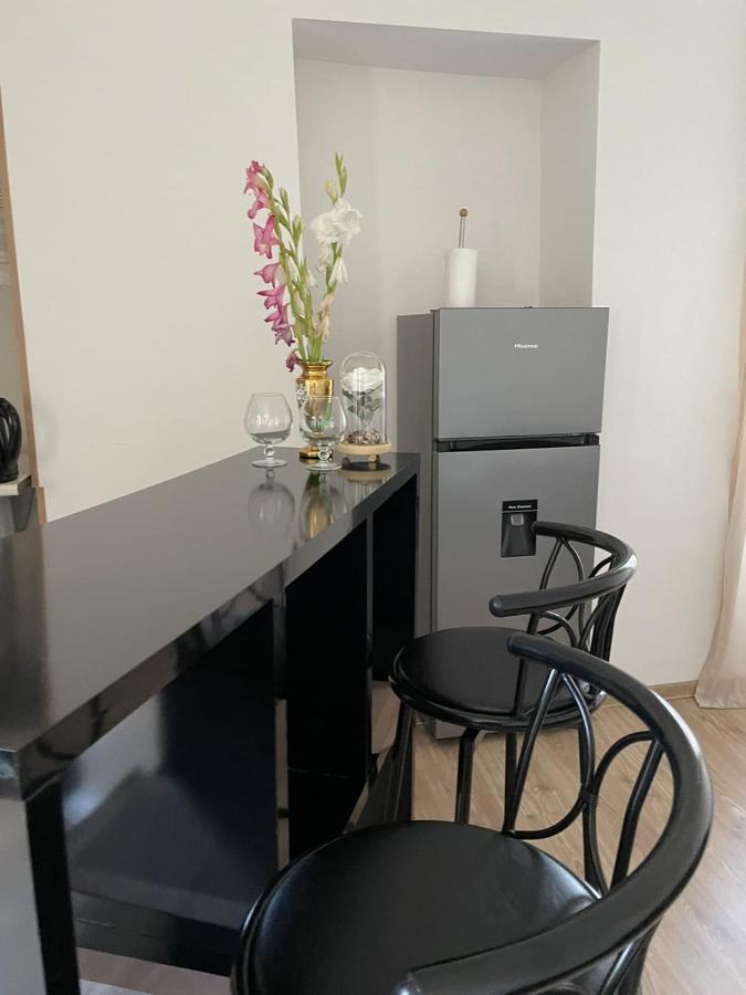 Nana Apartment Tbiliszi Kültér fotó