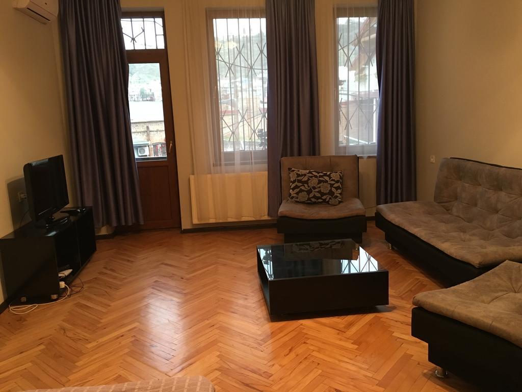 Nana Apartment Tbiliszi Kültér fotó